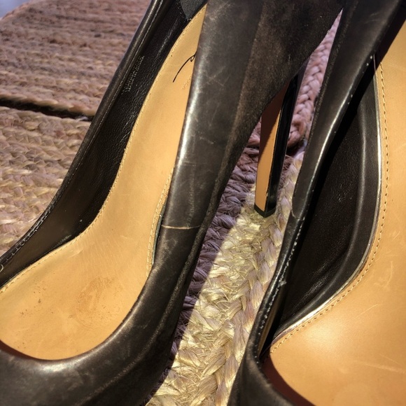 Badgley Mischka Suede/Leather Platform Heels Sz 10 - Picture 5 of 8